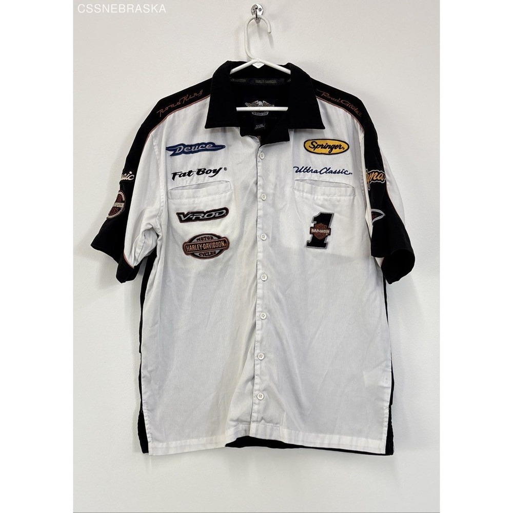 Harley Davidson Black/White Mens short‎ sleeve White front with patches L